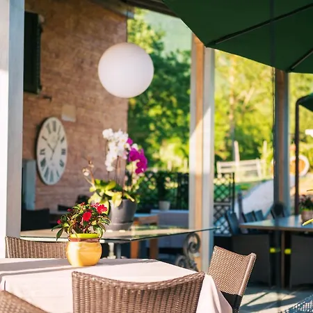 Casa Grimaldi & Restaurant Tre Stelle S מלון