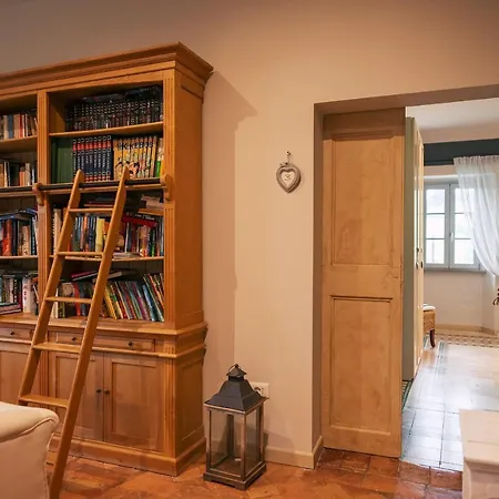 Casa Grimaldi & Restaurant Tre Stelle S فندق 3*