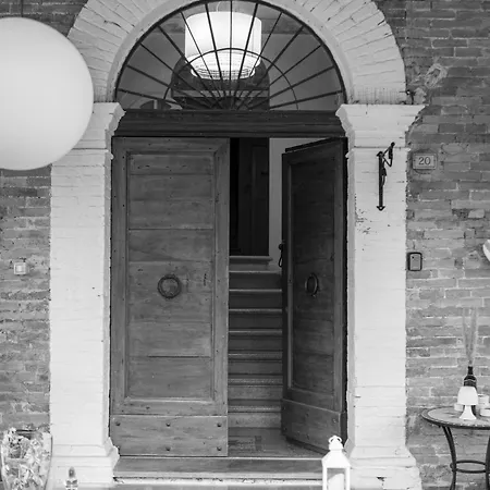 Casa Grimaldi & Restaurant Tre Stelle S מלון 3*