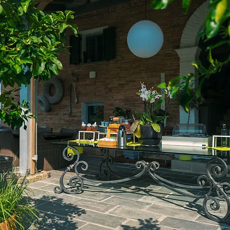 מלון Casa Grimaldi & Restaurant Tre Stelle S 3*