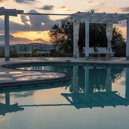 Casa Grimaldi & Restaurant Tre Stelle S 3* ماتيليكا